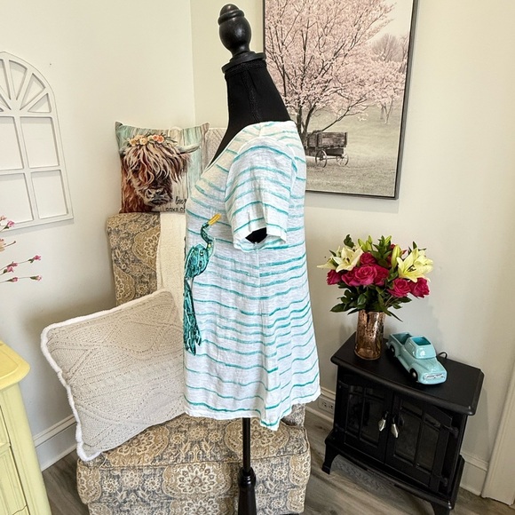 Crown & Ivy White and Green Graphic Short Sleeve T-Shirt - Picture 5 of 7